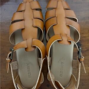 Old Navy Women's Brown Strappy Sandals